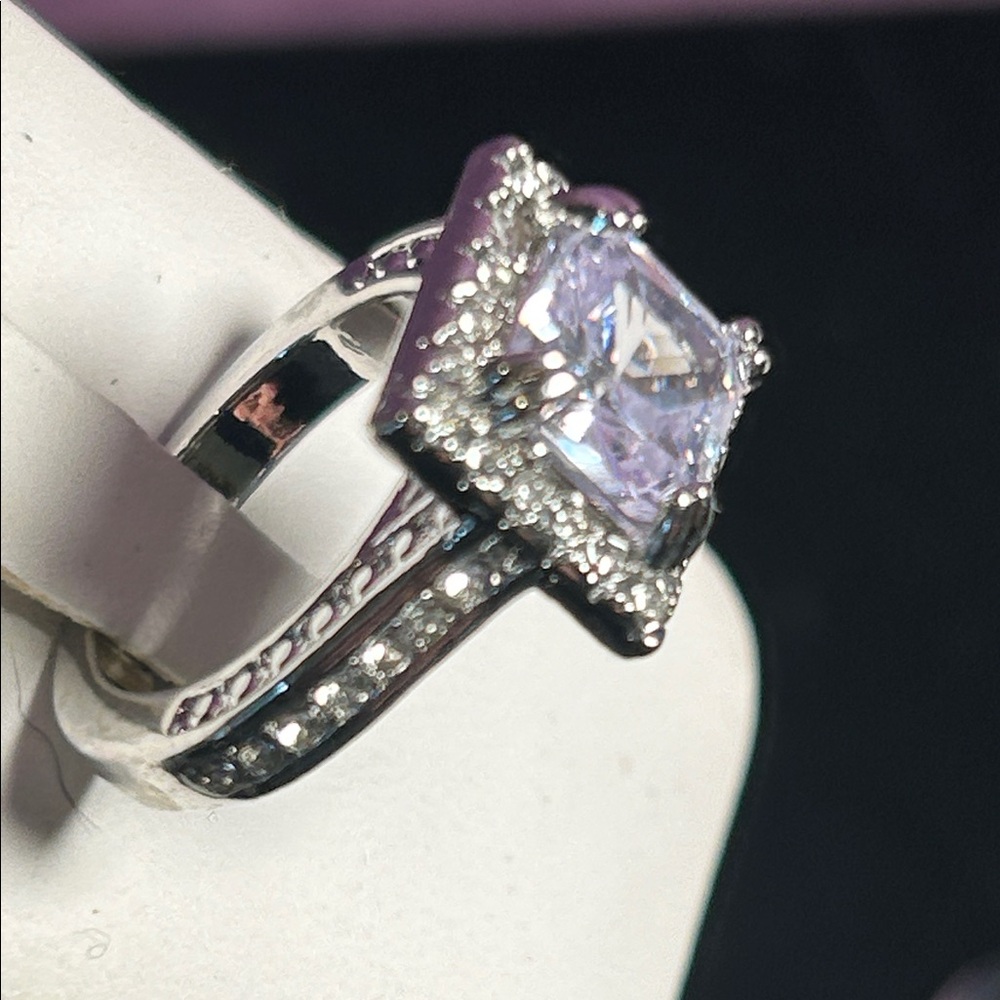 🛑UNAVAILABLE🛑 Elegant Silver Women's Ring Set - Picture 6 of 8